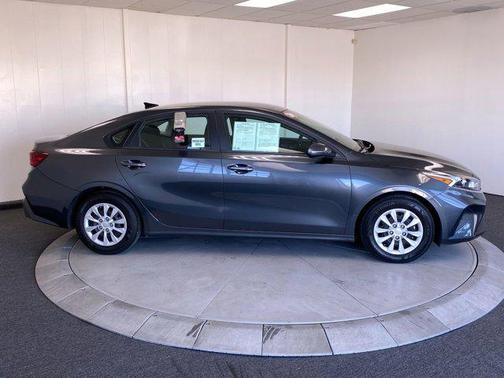 2024 Kia Forte LX