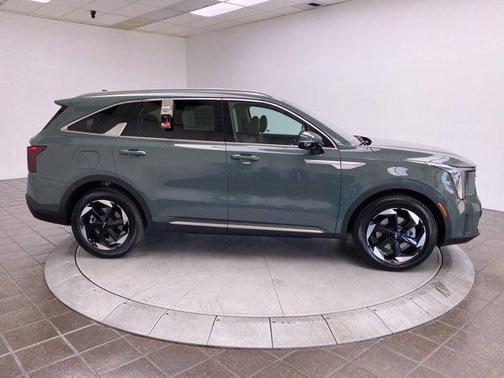 2025 Kia Sorento Plug-In Hybrid EX