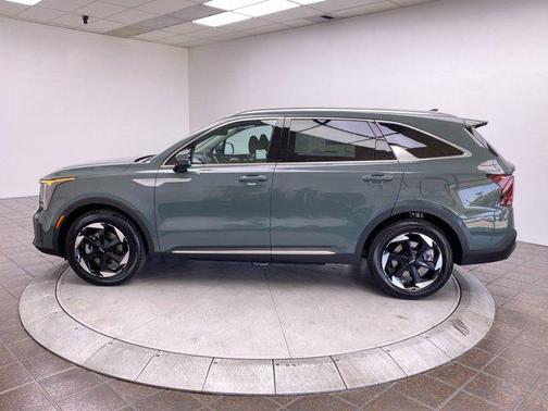 2025 Kia Sorento Plug-In Hybrid EX
