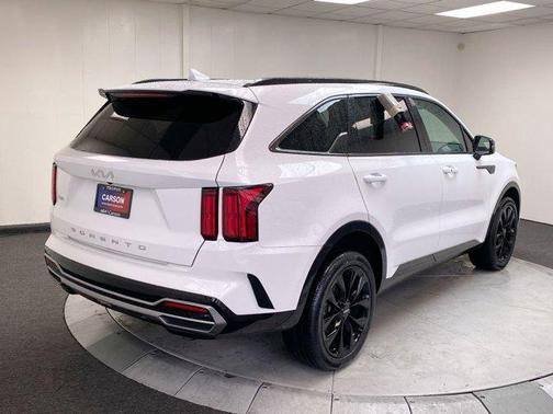2022 Kia Sorento SX