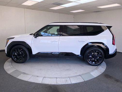 2026 Kia EV9 Land