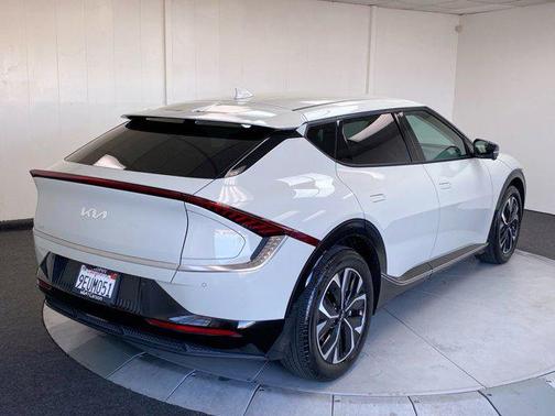 2023 Kia EV6 Wind