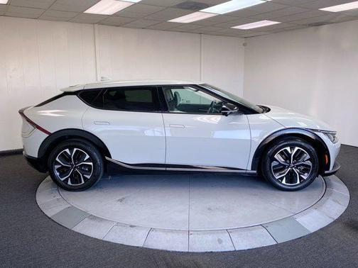 2023 Kia EV6 Wind