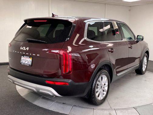 2022 Kia Telluride LX