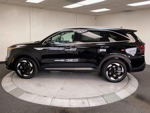 AURORABLCK 2026 Kia Sorento Hybrid EX