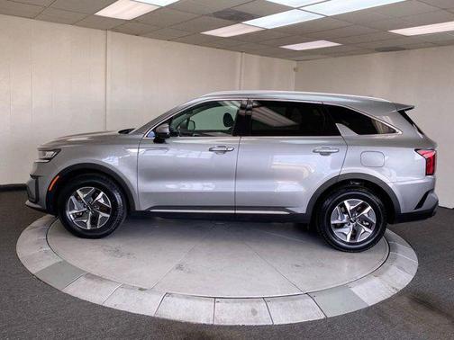 2022 Kia Sorento Hybrid S