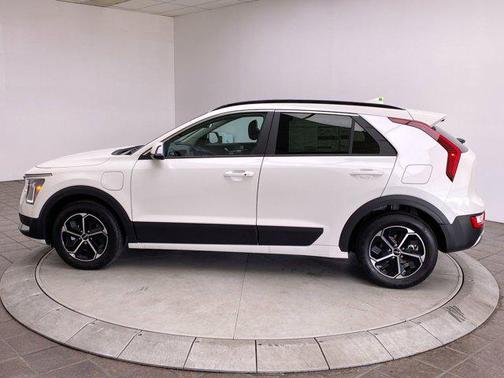 2025 Kia Niro Plug-In Hybrid EX