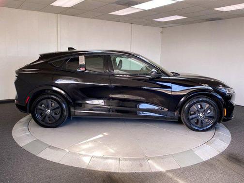 2022 Ford Mustang Mach-E California Route 1