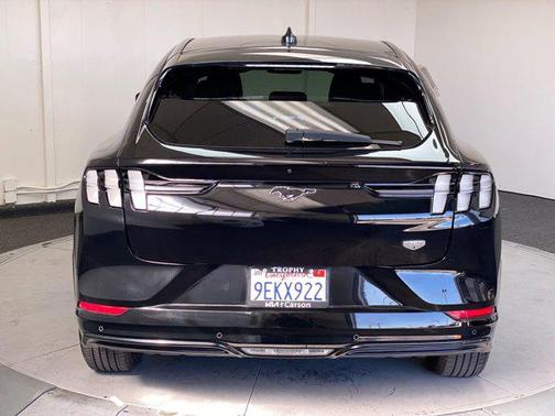2022 Ford Mustang Mach-E California Route 1
