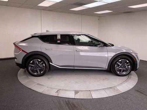 2025 Kia EV6 Light Long Range