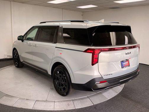 2025 Kia Carnival Hybrid SX