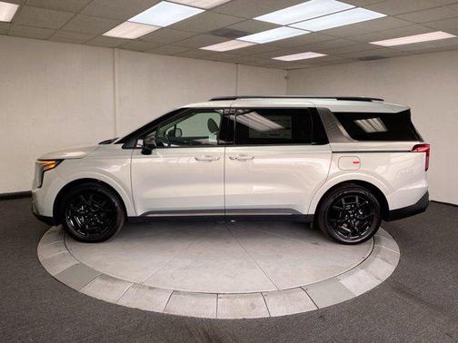 2025 Kia Carnival Hybrid SX