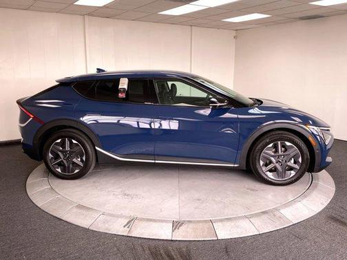 2025 Kia EV6 Light Long Range