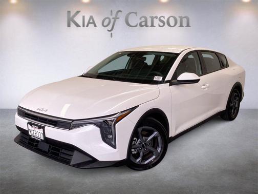 Snow White Pearl 2025 Kia K4 LXS