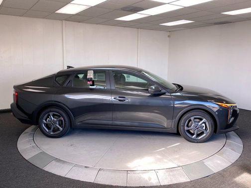 INTERGREY 2026 Kia K4 LXS