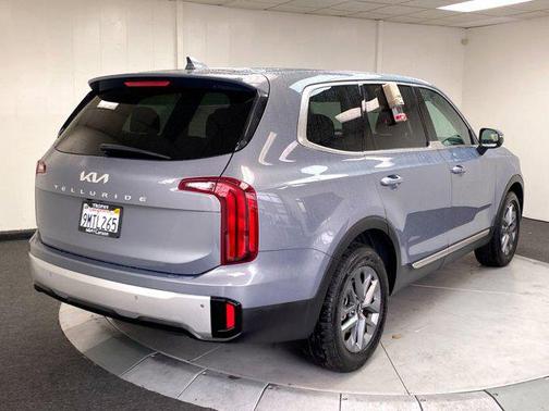 2024 Kia Telluride LX