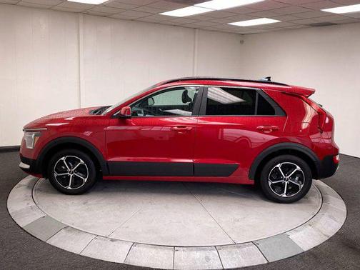 2025 Kia Niro EX