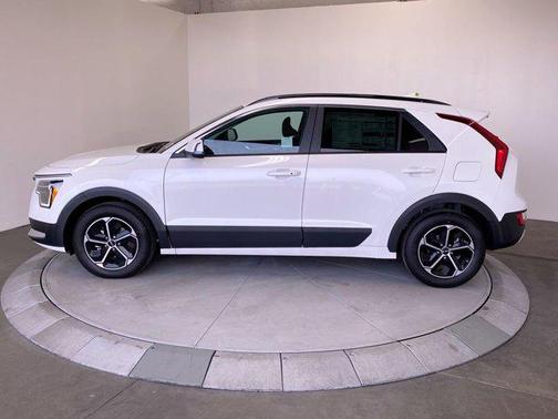 2026 Kia Niro EX