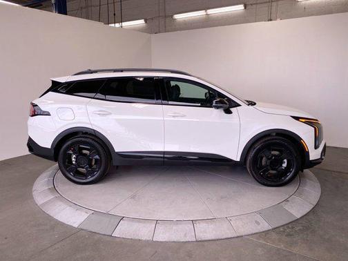 SNOWWHITE 2026 Kia Sportage Plug-In Hybrid X-Line Prestige