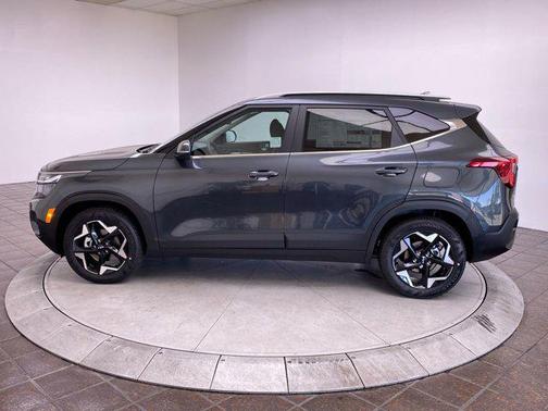 Gravity Gray 2026 Kia Seltos EX