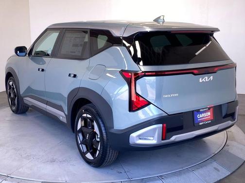 Iceberg Green 2027 Kia Seltos S