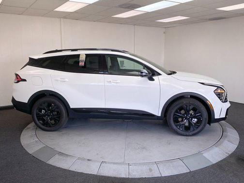 2025 Kia Sportage X-Line