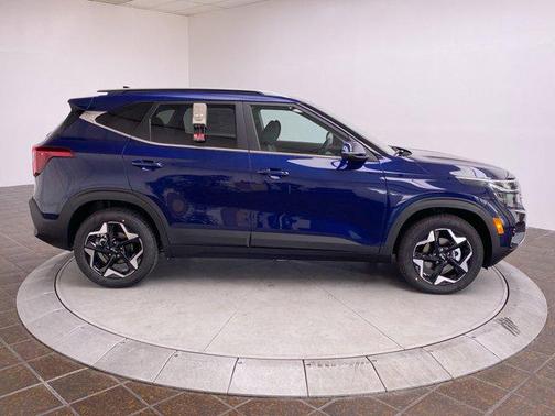 Dark Ocean Blue 2026 Kia Seltos EX