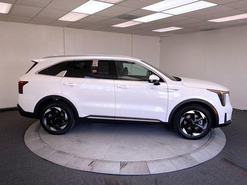 2025 Kia Sorento Hybrid EX