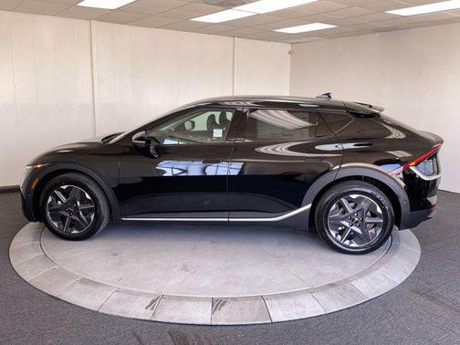 2025 Kia EV6 Light Long Range