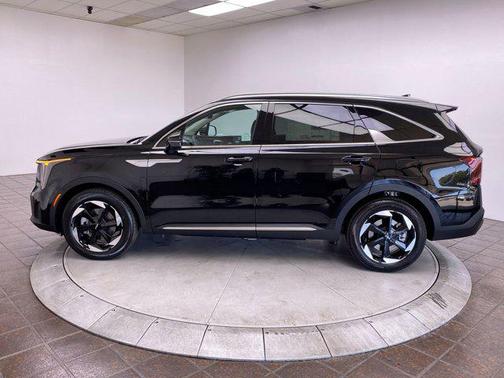 2025 Kia Sorento Plug-In Hybrid EX
