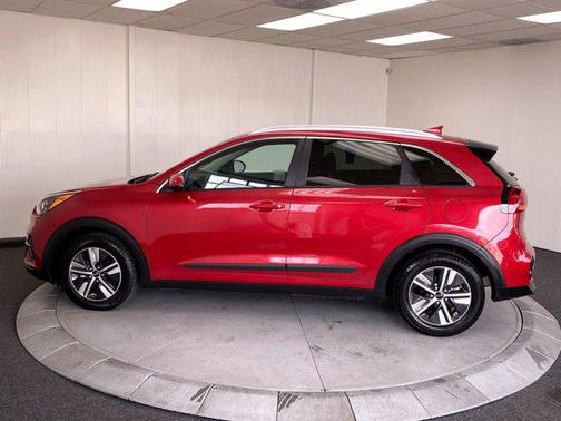 2021 Kia Niro LXS