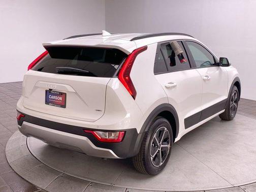 2025 Kia Niro EX