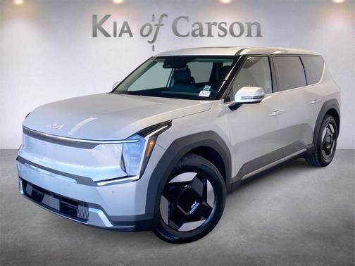 Ivory Silver 2026 Kia EV9 Light Long Range