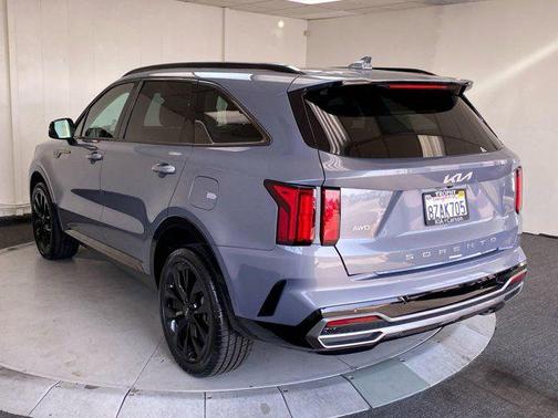 2022 Kia Sorento SX