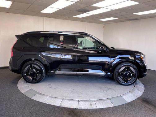 Ebony Black 2026 Kia EV9 GT-Line
