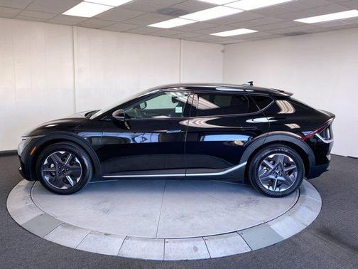 2025 Kia EV6 Light Long Range