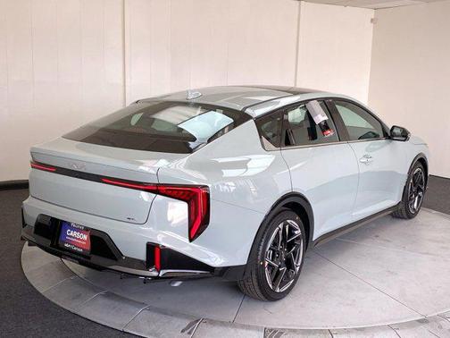 2025 Kia K4 GT-Line