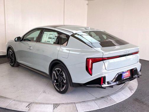 2025 Kia K4 GT-Line