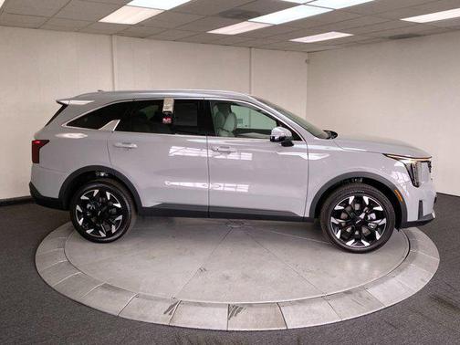 2025 Kia Sorento EX