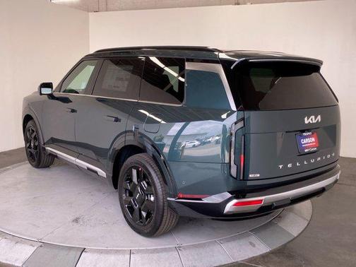 Black Jade Green 2027 Kia Telluride Hybrid SX