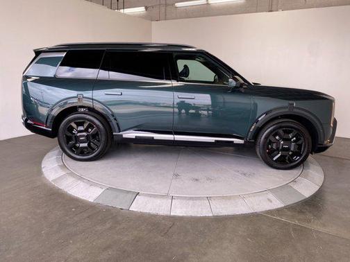 Black Jade Green 2027 Kia Telluride Hybrid SX