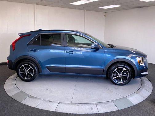 2026 Kia Niro EX