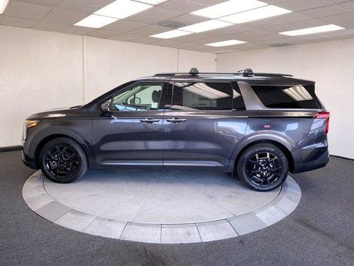 2025 Kia Carnival Hybrid SX