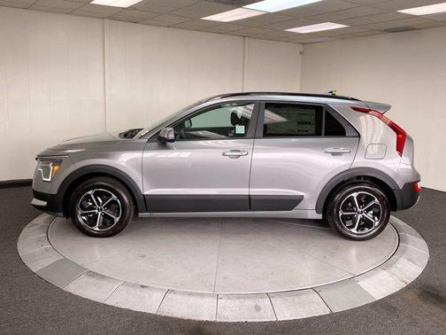 2026 Kia Niro EX
