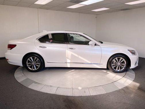2016 Lexus LS 460 Base