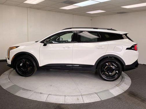 2026 Kia Sportage Plug-In Hybrid X-Line