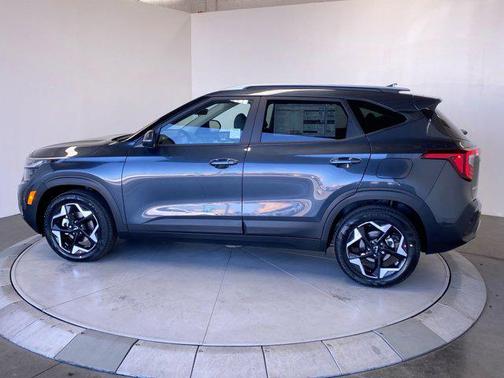 Gravity Gray 2026 Kia Seltos S