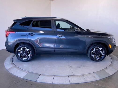 Gravity Gray 2026 Kia Seltos S