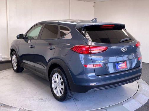 2021 Hyundai TUCSON SE