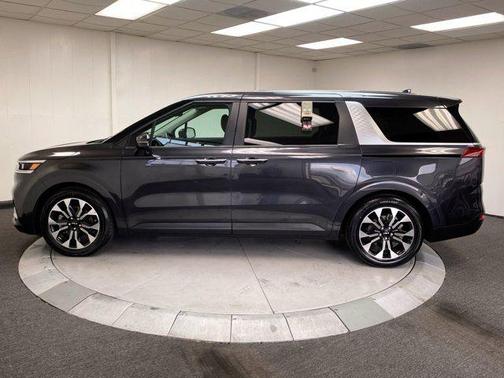 2022 Kia Carnival EX